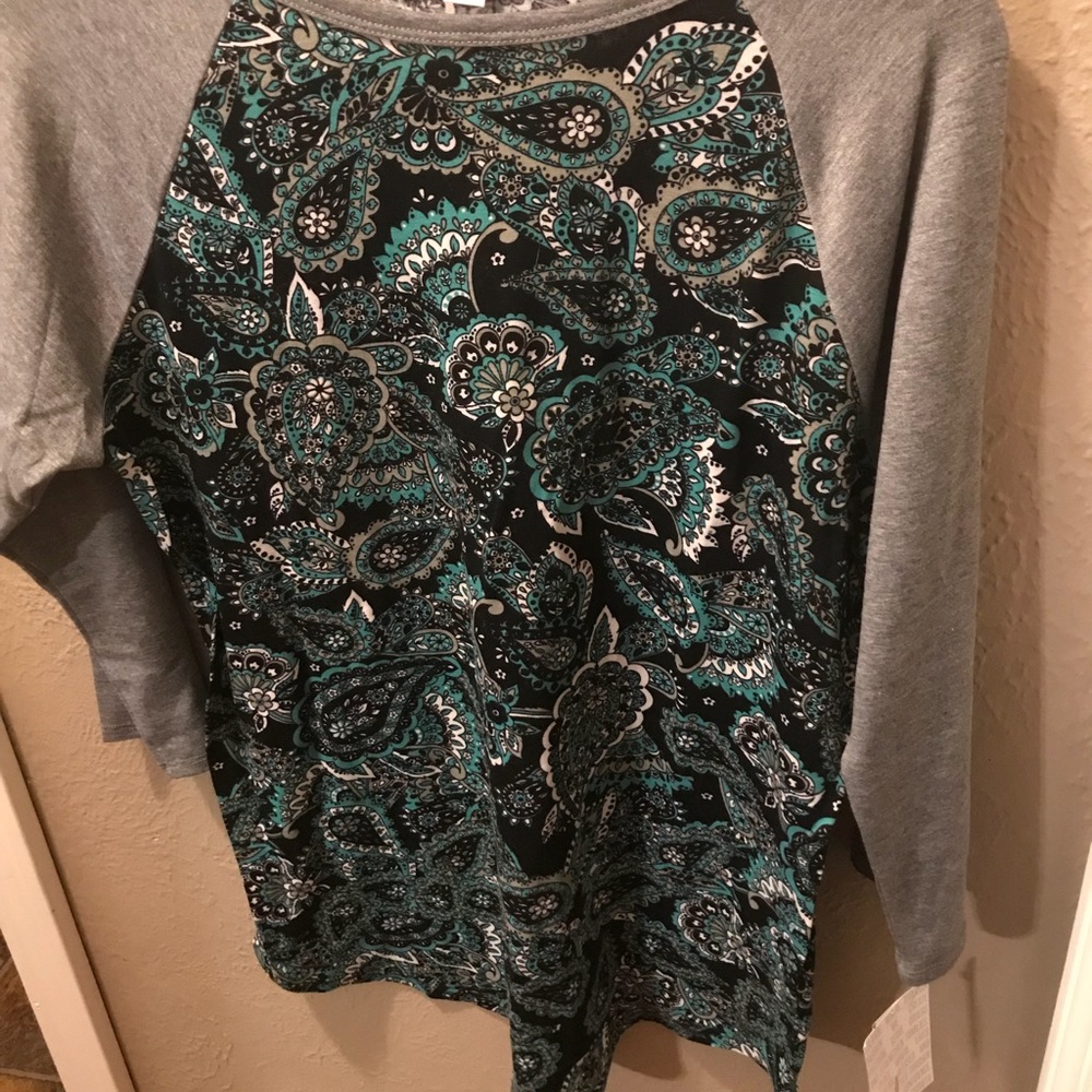 SOLD!!! Lularoe Large Paisley Randy